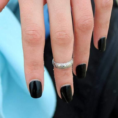 Diamond Pattern Knuckle Ring Sterling Silver jewelry for women | VANDA Jewelry.